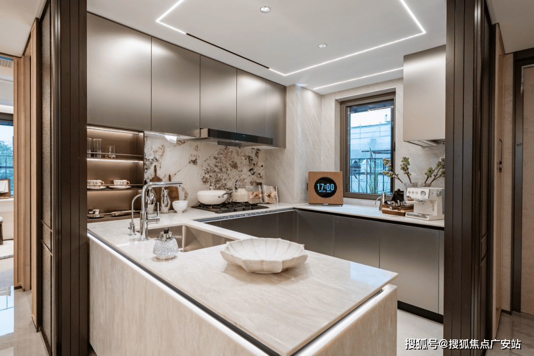 保利外滩启Park77售楼处-保利外滩启Park77销售中心电话 - 环境 - 户型 - 价格 - 地址 - 楼盘详情 - 配套 - 电话 - 交房时间 - 配套 - 楼盘百科(图11) 保利外滩启Park77售楼处-保利外滩启Park77销售中心电话 - 环境 - 户型 - 价格 - 地址 - 楼盘详情 - 配套 - 电话 - 交房时间 - 配套 - 楼盘百科(图11)