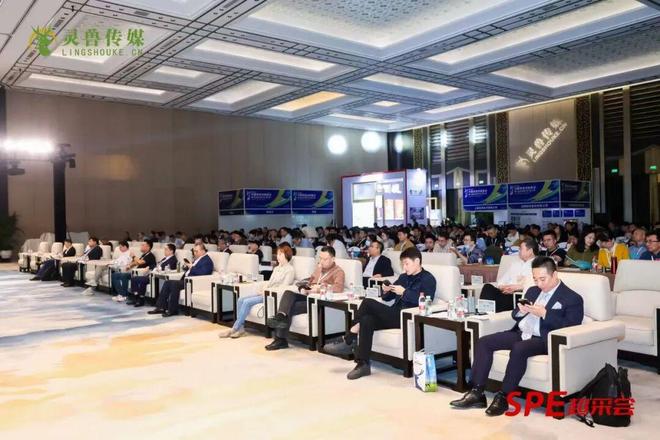 2025中国零售创新峰会杭州举办CQ9电子最新网站向上“破局”:(图9) 2025中国零售创新峰会杭州举办CQ9电子最新网站向上“破局”:(图9)